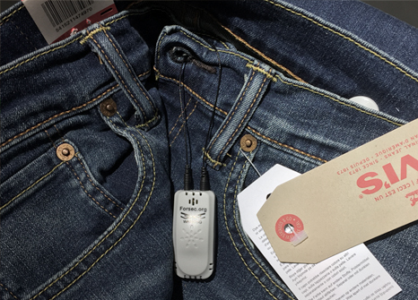 <h3>Tags & <br>Accessories</h3>